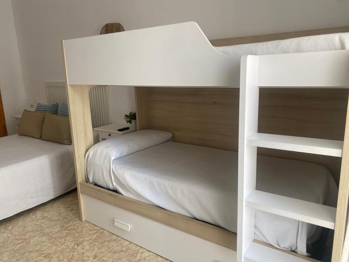 Hostal Andalucia Нерха Экстерьер фото