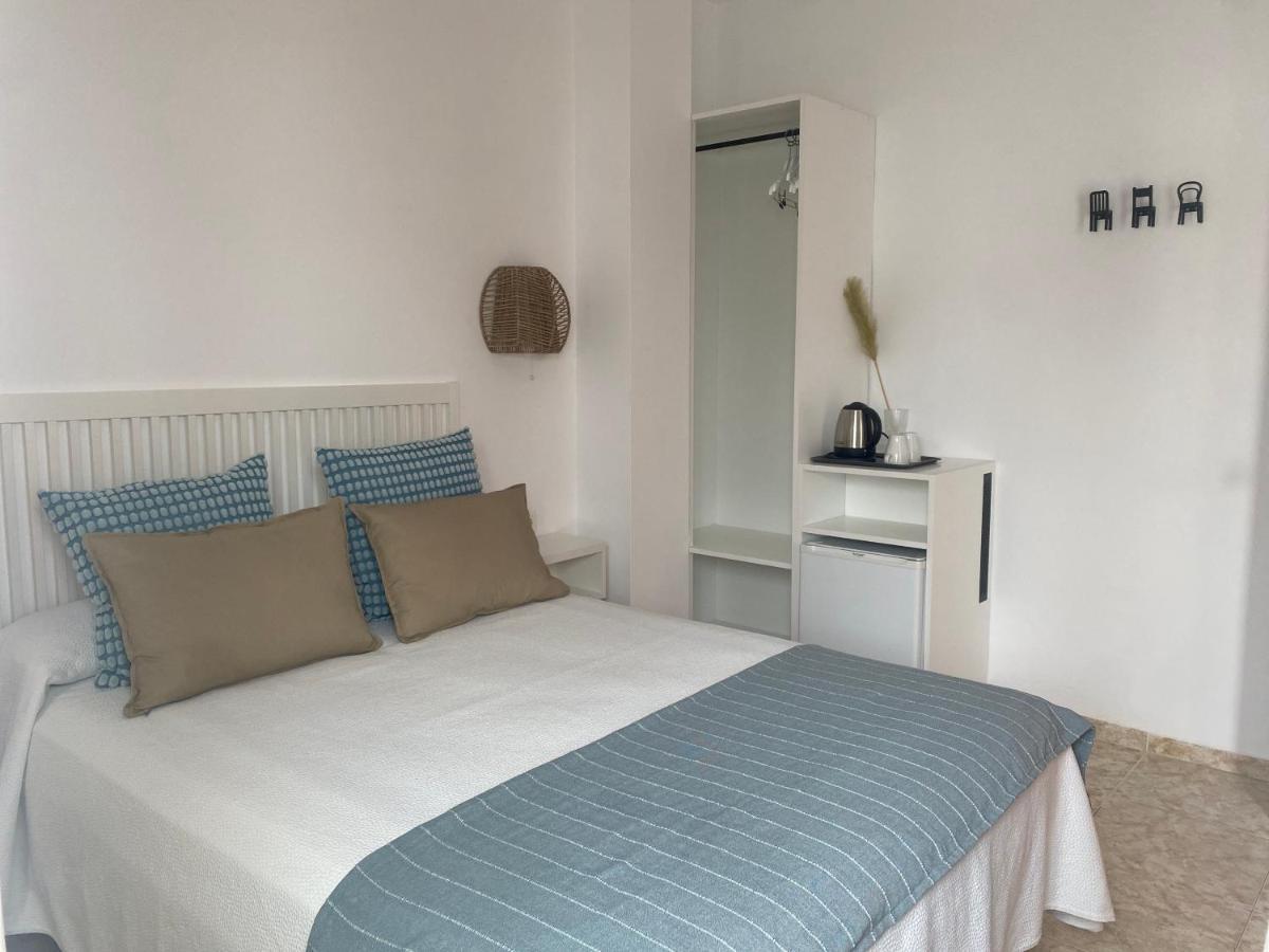 Hostal Andalucia Нерха Экстерьер фото
