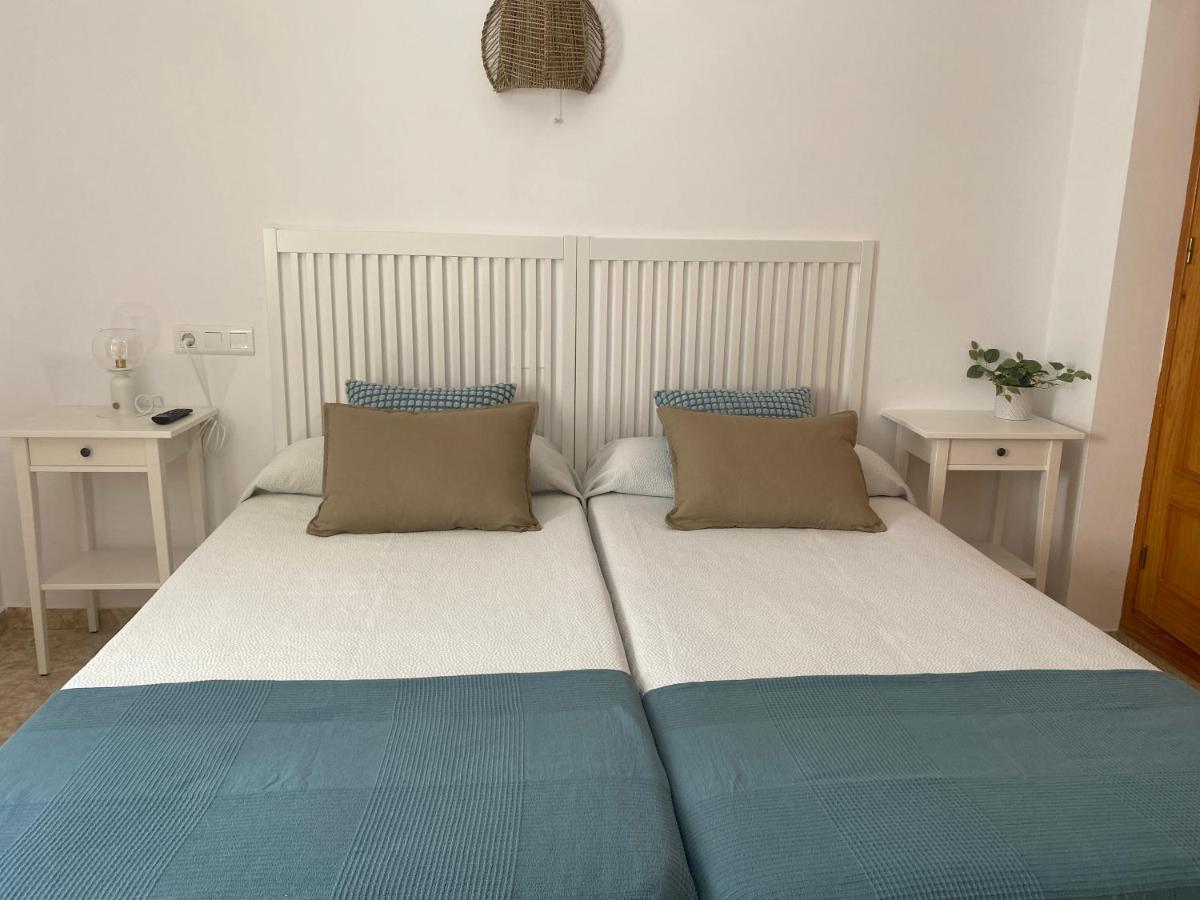 Hostal Andalucia Нерха Экстерьер фото