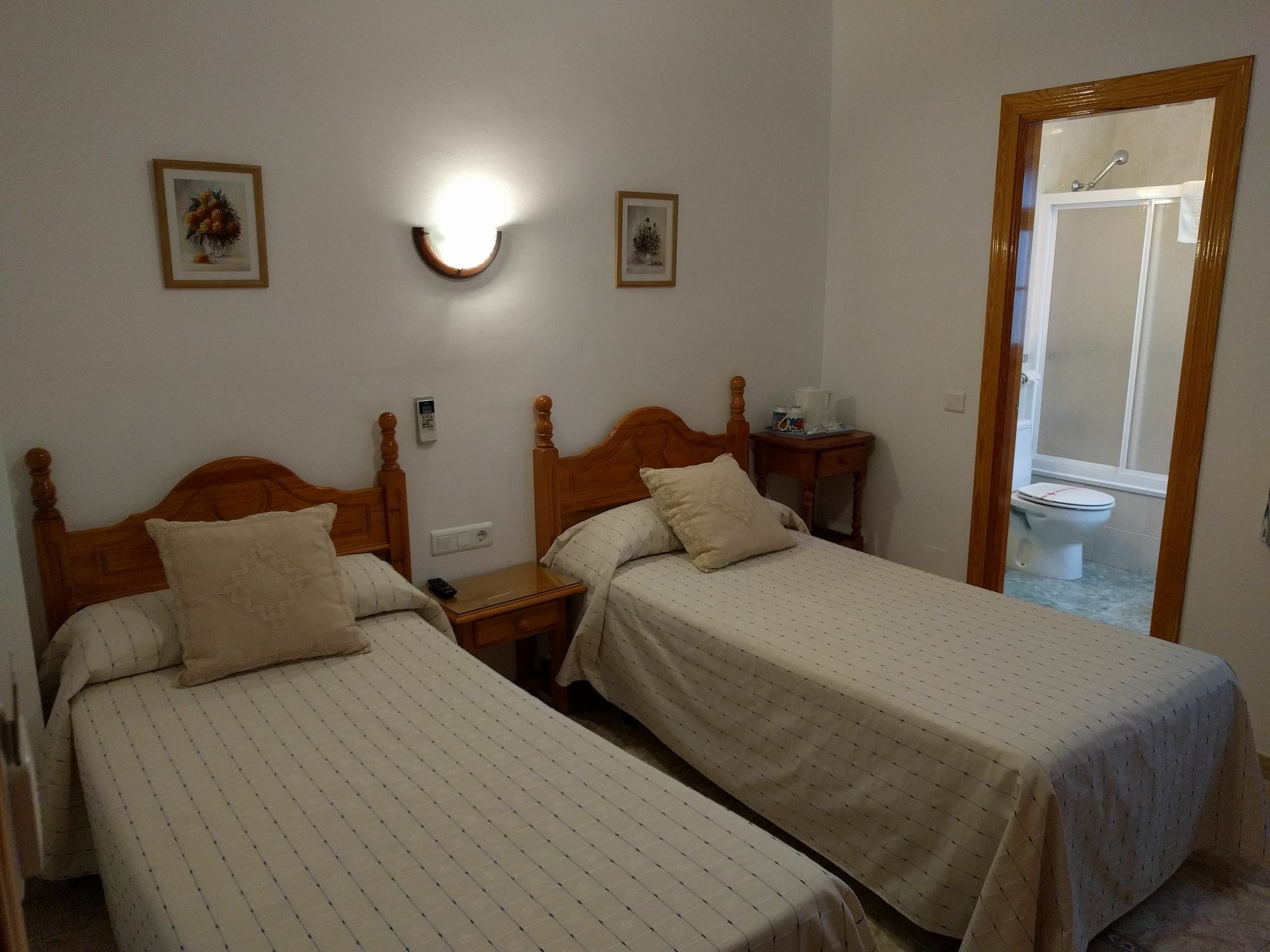 Hostal Andalucia Нерха Экстерьер фото