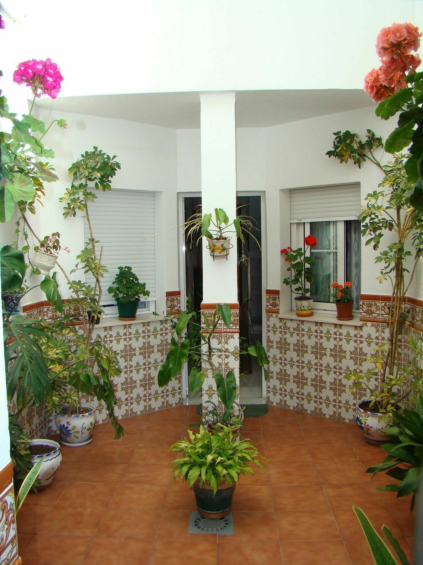 Hostal Andalucia Нерха Экстерьер фото